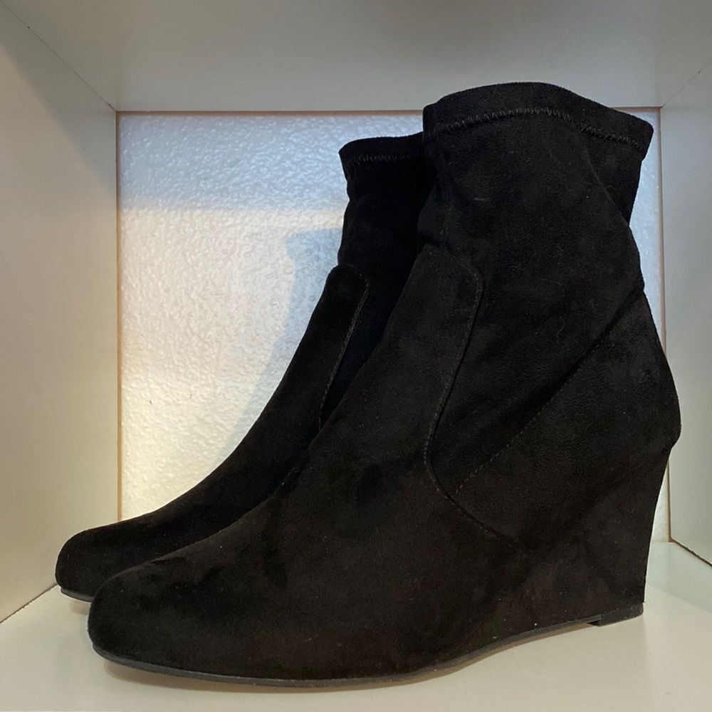 Lane Bryant Womens Black Suede Wedge Ankle Boots Classic Minimalist Everyday